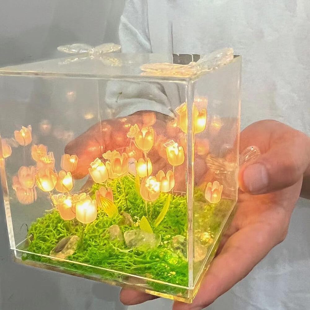 مصباح زهرة التوليب المكعّب